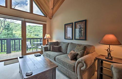 Year-Round Fun in Beech Mountain! Condo with Balcony - Foto 5