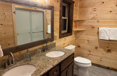 * * 4 Master Bedrooms, Views, Theater, Arcade, EVC - Photo 6