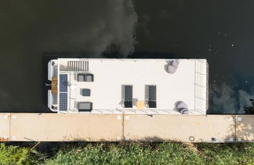 Deine schwimmende Auszeit auf dem Wasser -Festlieger Hausboot Tobago - Foto 34