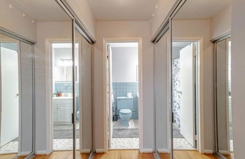 Private Pool & Yard Mins to Dining & University - Foto 32