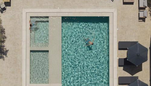 CaMa Villa, Pool, Landmark Views & Iconic Design, By ThinkVilla - Foto 3, sunbed