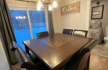 3,000 Sq Ft Historic Colonial Minutes from Okemo with Direct VAST Trail Access - Foto 19