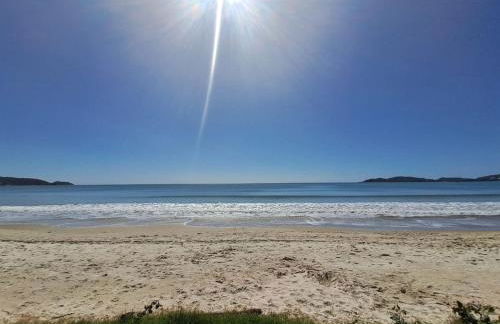 Encanto de apartamento, novo! A 290 metros da praia do Canto Grande! - Photo 47