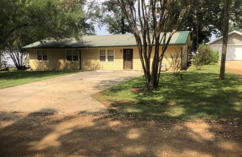 Cozy lakefront cabin with boat house and ramp on T - Foto 43