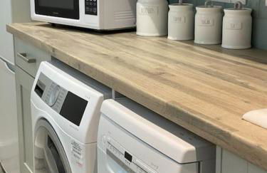 Lovely 1 bed flat 200 metres from beach - Foto 41