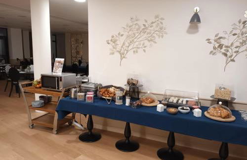 DOMITYS Résidence services seniors LE PARC DES AUBIERS - Foto 28