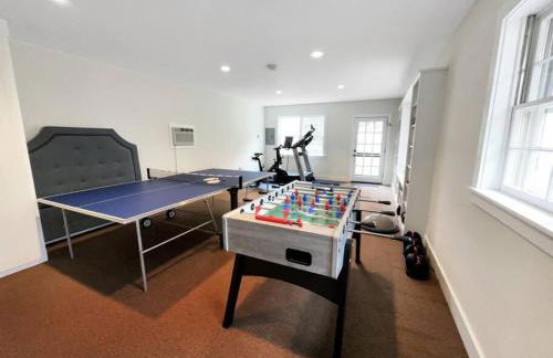 Historic Estate - 5 min to Mohawk Mt Ski Resort - Foto 49