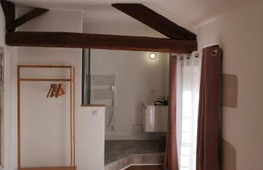 LE REPAIRE DU CLAIN gîte 4 étoiles pour 14 personnes avec piscine proche du Futuroscope - Foto 69