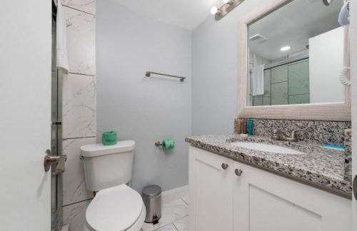 Ground 2 suites apartment near Intern Drive - Photo 17