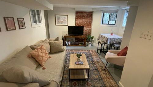 Charming & Spacious Apt in Historic Rowhouse - Foto 1