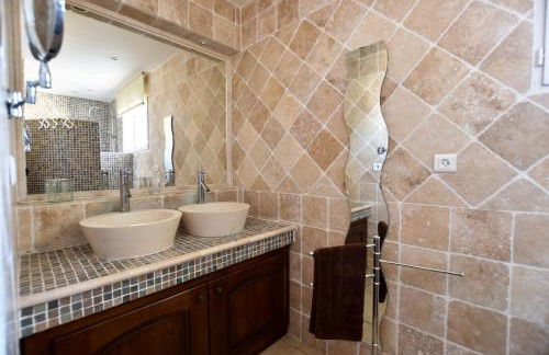 Margaillan - Parking - Jardin - Clim - Foto 12