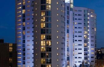 Cardiff City Center - FREE On-Site Parking - Photo 1