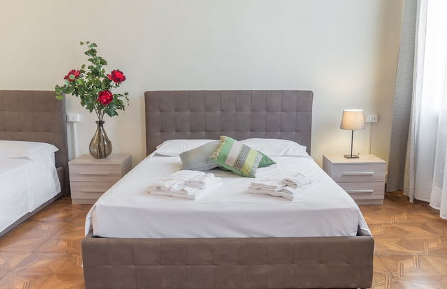 Riva Palace Apartments - Photo 37