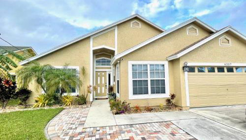 Perfect Jupiter Vacation House with Private Pool - Photo 2