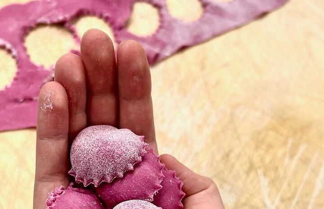 Taller de pasta colorida en Bolonia con comida - Foto 6