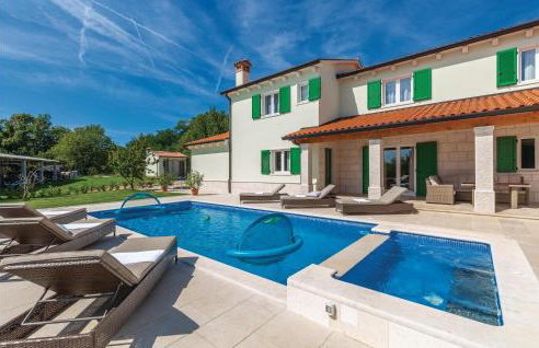 4 Bedroom Gorgeous Home In Pican - Photo 2