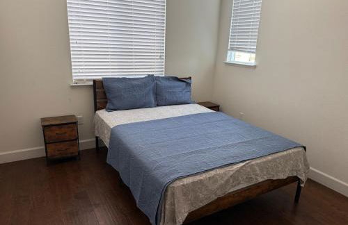 Charming 3-bedroom condo with WiFi, AC in Newark - Foto 12