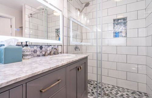 Fully stocked and spacious 2 Master Bdms, 2 min to medical district, LOCATION, COMFORT, LUXURY - Foto 3