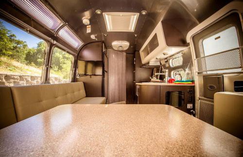 Pristine Airstream Nestled on a Beautiful Ranch in Southern California - Foto 31