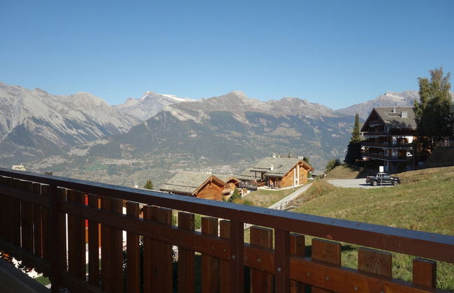 Luxury Apartment Amidst Hills - Foto 13