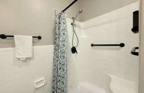 Cottontown Bungalow - Fast WiFi - Walk Downtown - Foto 26