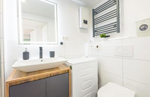 ImmoStay- Neustadt Apartments, TV & WiFi - Foto 16