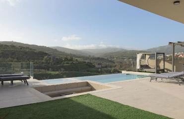 Venerato Villas Ampela & Apolonia, with Pool, Spa Whirlpool & Heritage, By ThinkVilla - Foto 9