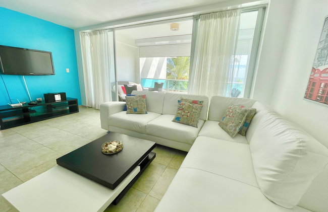 Marbella 2bedroom Beachfront Apartment - Photo 9
