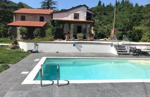 Casale del Pozzo-Villa with pool - Fosdinovo in the borgo of Pulica - Foto 1
