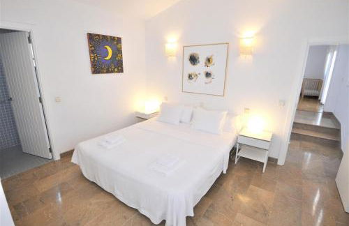 VILLA AUREA-Cala Mesquida- Primera linea de Mar - Photo 24