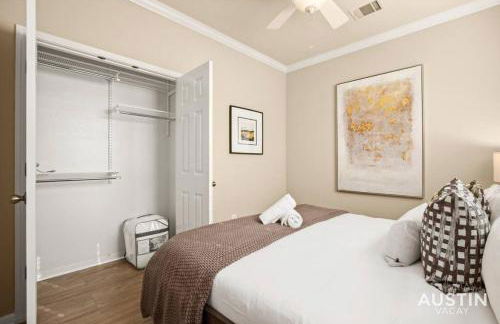 Spectacular Neighborhood Spacious House and Yard - Foto 17