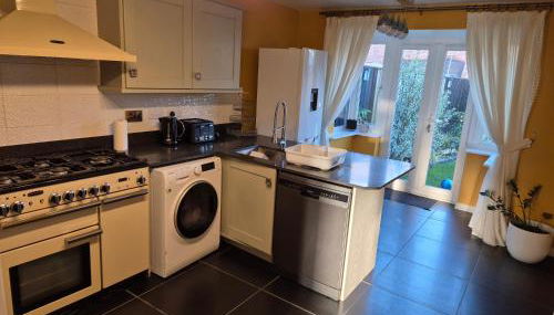 Wrexham Retreat Villa 4 bedrooms, 3 Bath - Foto 3