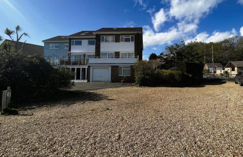 North Quay - Pet friendly Luxury Townhouse overlooking Bembridge Harbour - Photo 51