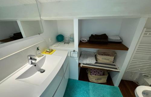 Port Hyeres Duplex plein Sud 200 M2 et 100 M2 de terrasse - Foto 23