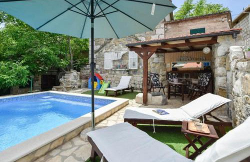 Holiday House near Split with heated pool - Photo 7