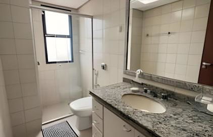 Apto espaçoso para até 8 hóspedes no Centro - Foto 23