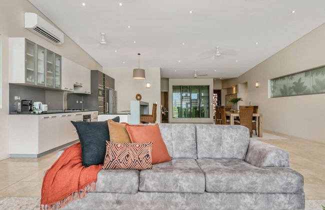 Water-front Paradise Pool - BBQ - Balcony Dining - Foto 27