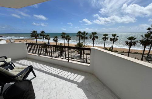 Adrimar - Beachfront Sea View 2BR Apartment in a prime location - Foto 1