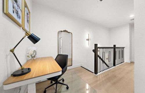 Med Center Retreat Near Downtown Games WiFi Desk - Foto 3