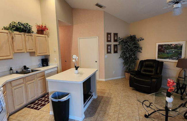 Right Direction Rentals - Photo 10