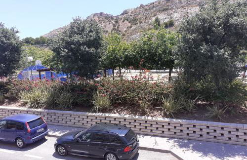 Privileged setting close to Plaza Mar 2 - Photo 1