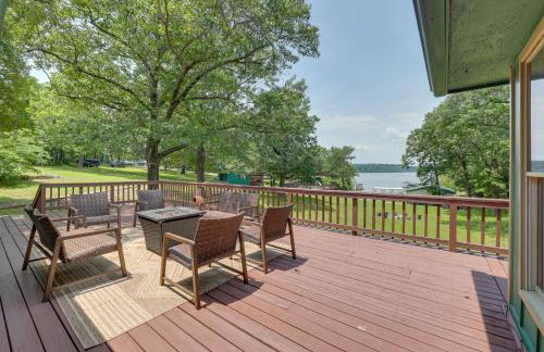 Hot Tub and Shared Dock Lakefront Grove House - Foto 3