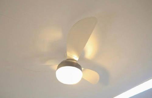 01 - ESTÚDIO MODERNO com Área privativa, Wi-Fi veloz, TV smart, Vaga de garagem, Cozinha completa, próximo a Skema School - Foto 12