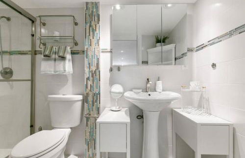 ~Villa Victoria Luxury! (Pool)~1 mile from beach - Foto 19