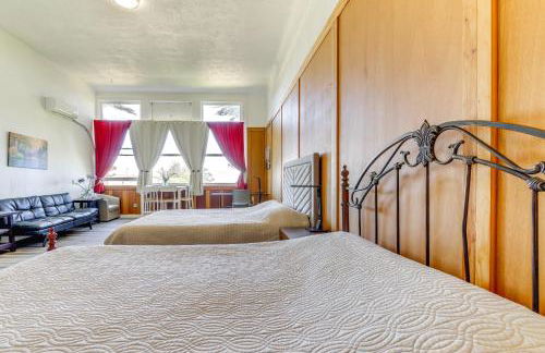 Montara Apartment with Yard Near Beaches - Foto 16