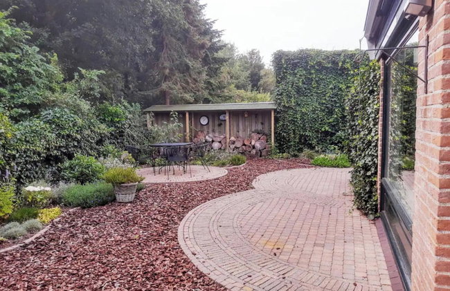 Nice Holiday Home With Terrace for Family - Photo 8