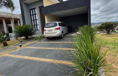 Belo sobrado com piscina aquecida em Ninho Verde 2 - Foto 26
