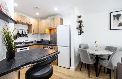 Stylish 2-Bed Apartment in Manchester City Centre - Foto 14