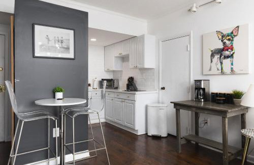 Home to the Stars on Music Row with Pool and Free Parking - Foto 5