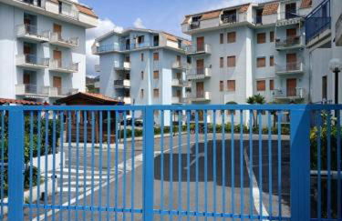 Stunning views, 2-Bed Apartment in Scalea - Foto 7